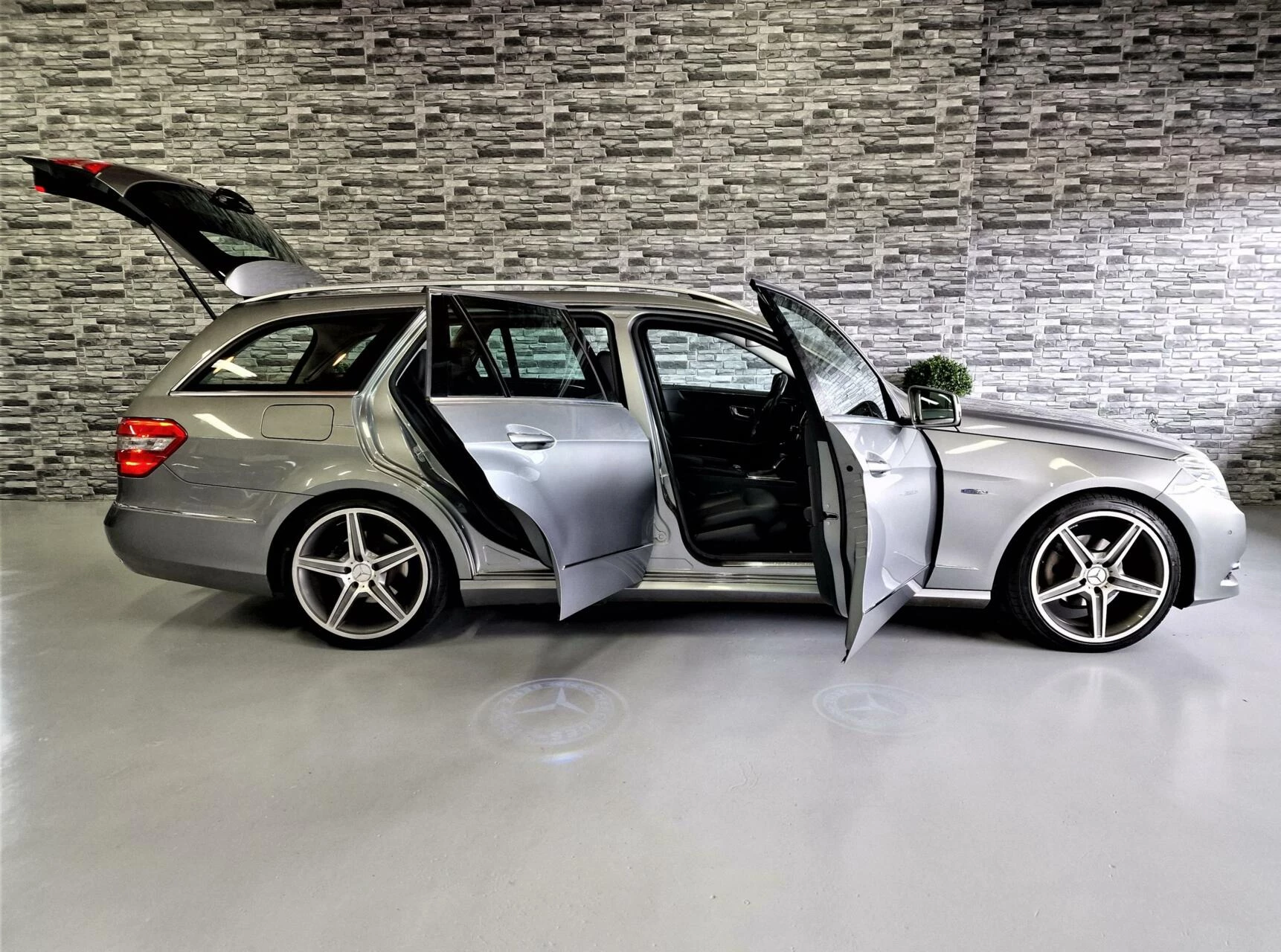 Hoofdafbeelding Mercedes-Benz E-Klasse