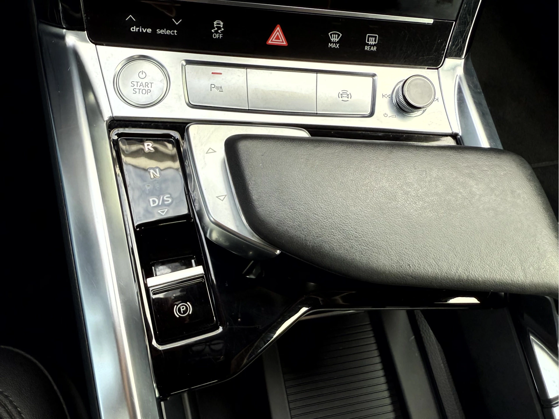 Hoofdafbeelding Audi e-tron