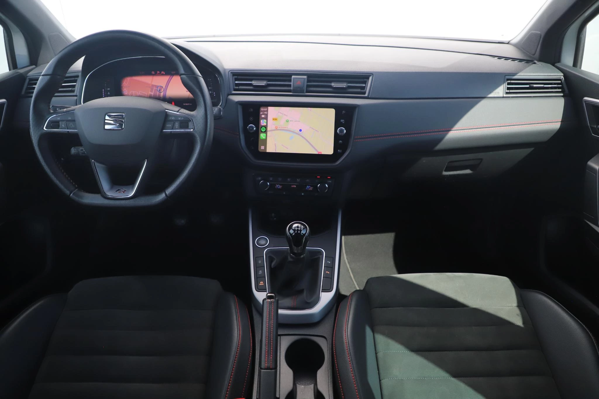 Hoofdafbeelding SEAT Arona
