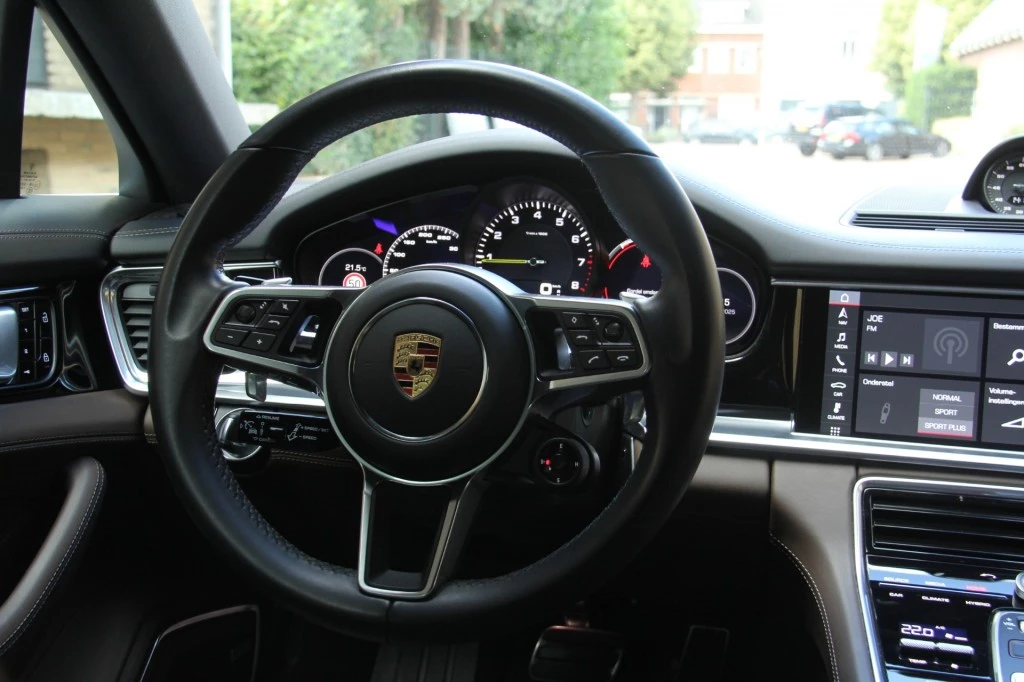 Hoofdafbeelding Porsche Panamera