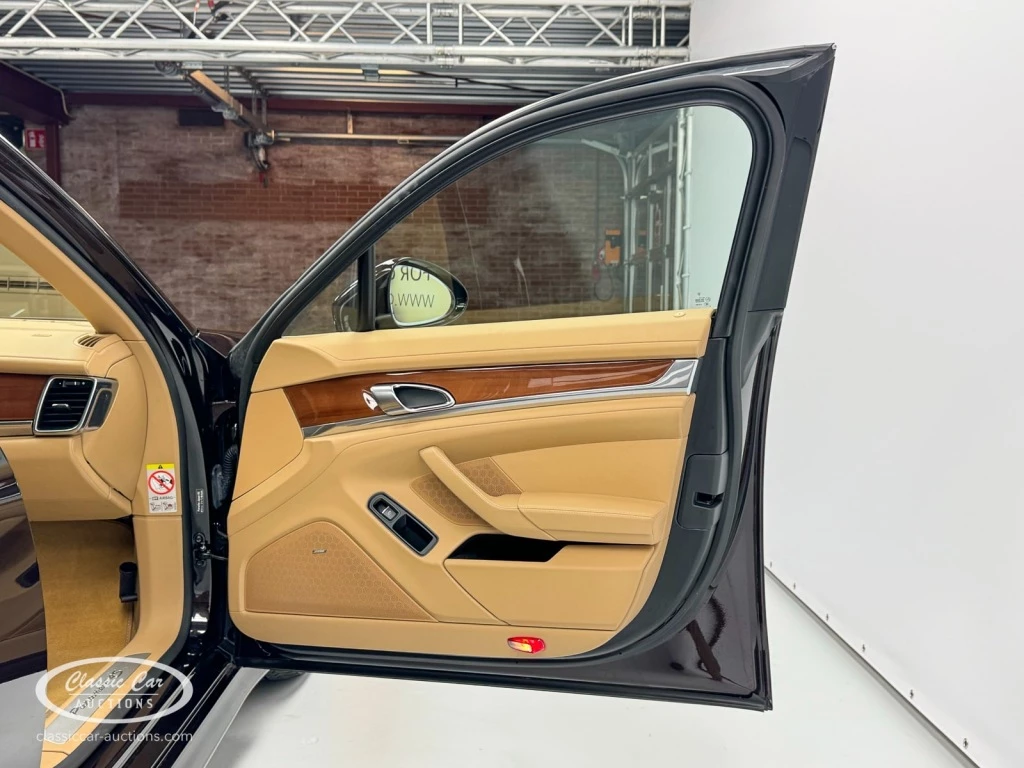 Hoofdafbeelding Porsche Panamera