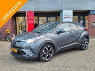 Toyota C-HR 1.8 Hybrid DYNAMIC SPORT BI-TONE JBL-AUDIO STOELVERW CLIMA SPORTSTOELEN CAMERA AD-CRUISE CLIMA NAVI 18'' LM-VELGEN NL-AUTO 1E-EIG