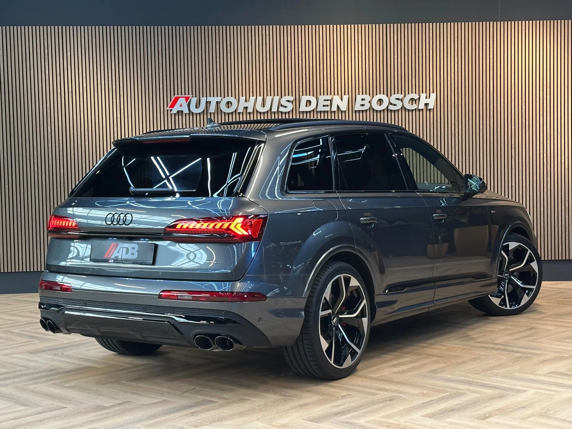Hoofdafbeelding Audi Q7