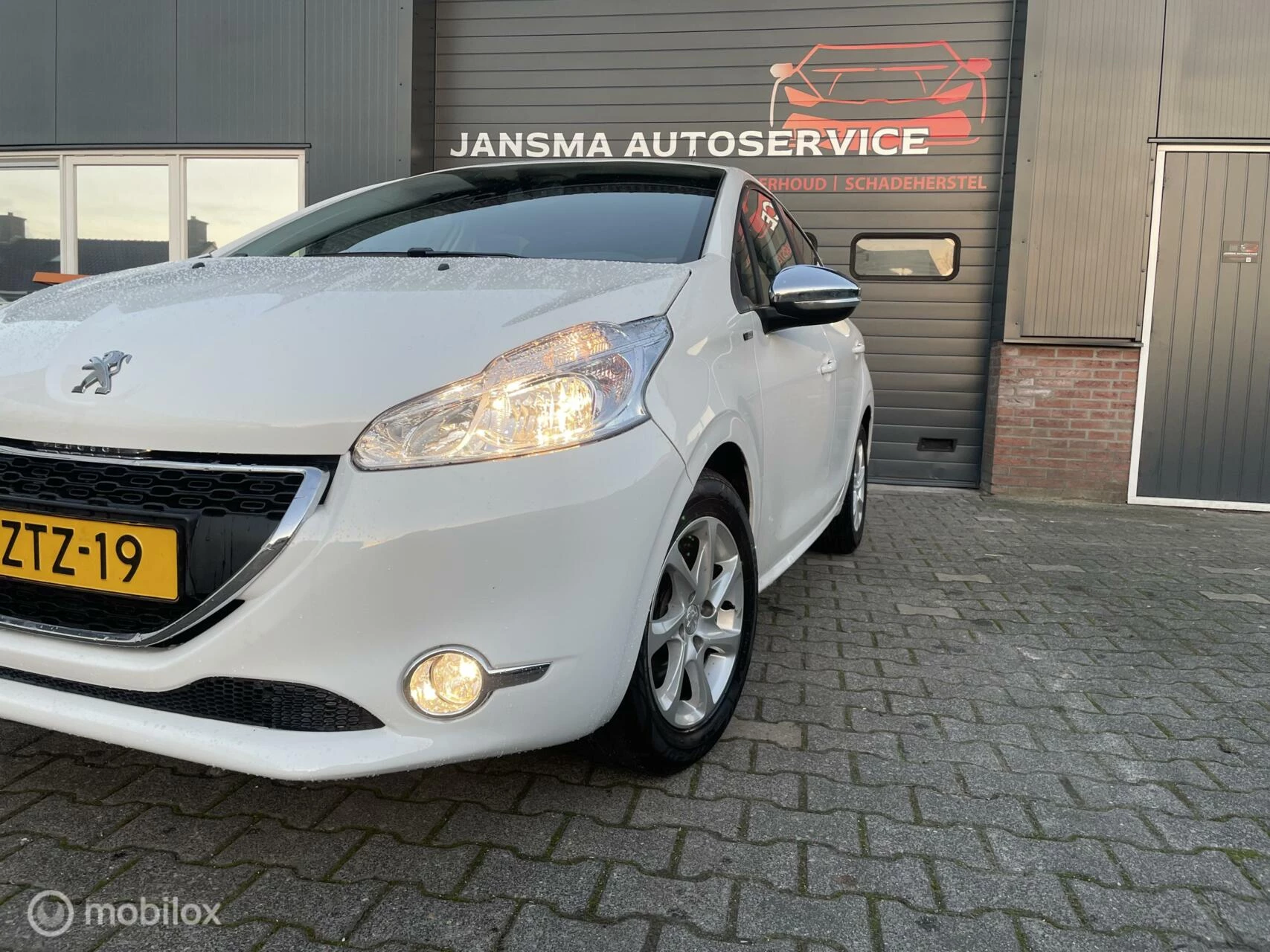 Hoofdafbeelding Peugeot 208