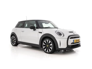 MINI Electric MINI Yours 33 kWh [3-Fase-11kW] {SoH-95%} (INCL-BTW) Aut. *HEATPUMP | LEATHER | HARMAN/KARDON | DIGI-COCKPIT | HEAD-UP | FULL-LED | NAVI-FULLMAP | HEATED-SPORTSEATS | DAB | CRUISE | KEYLESS | AMBIENTLIGHT | PRIVACY-GLASS | 17"ALU*