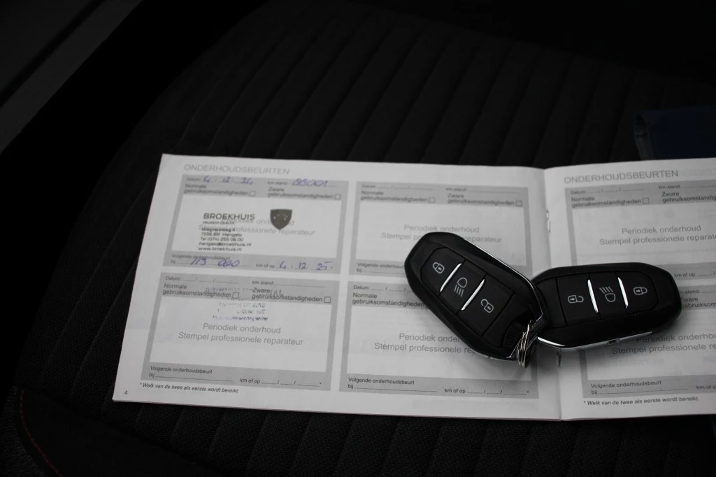 Hoofdafbeelding Peugeot e-208