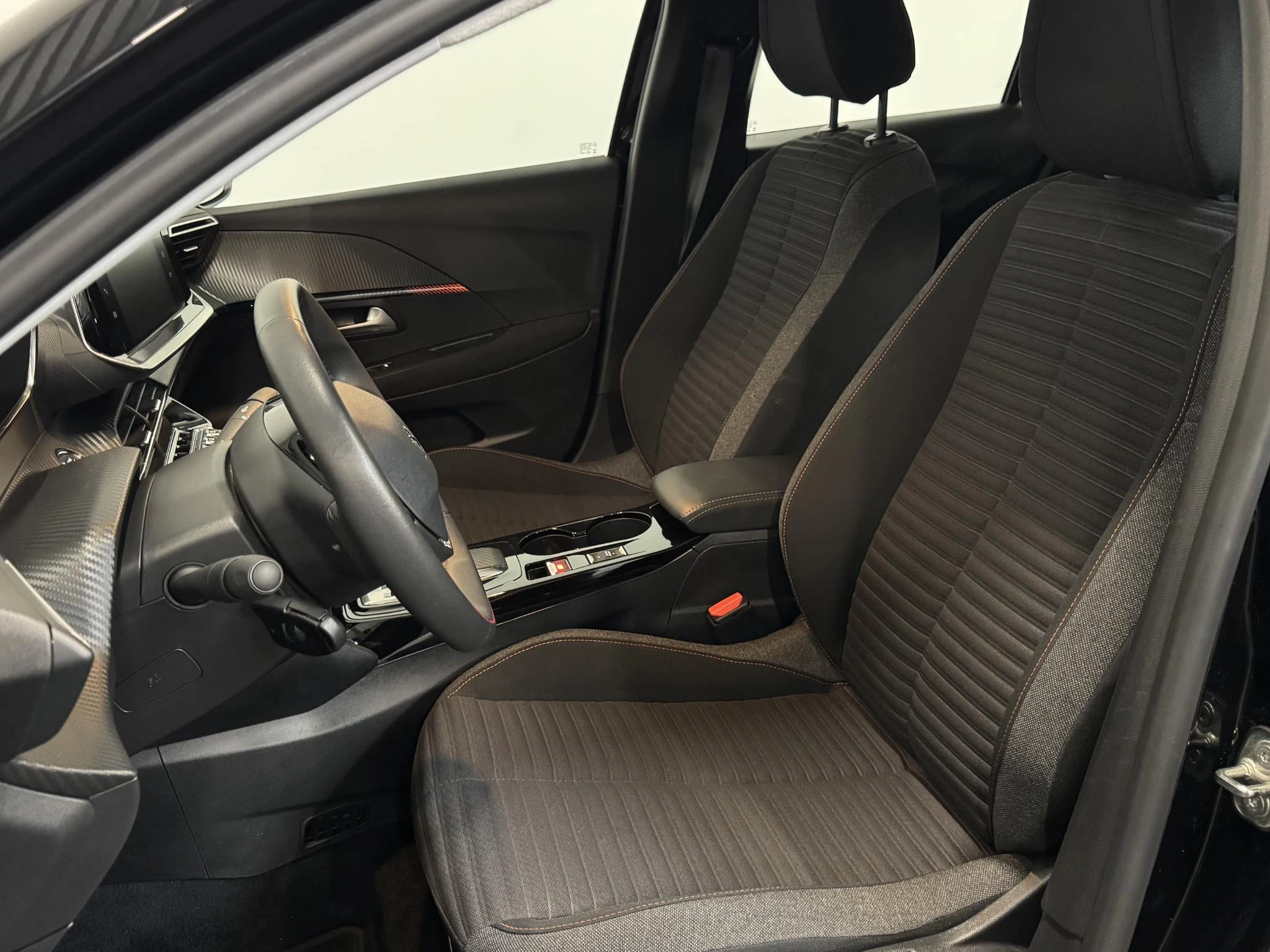 Hoofdafbeelding Peugeot e-208