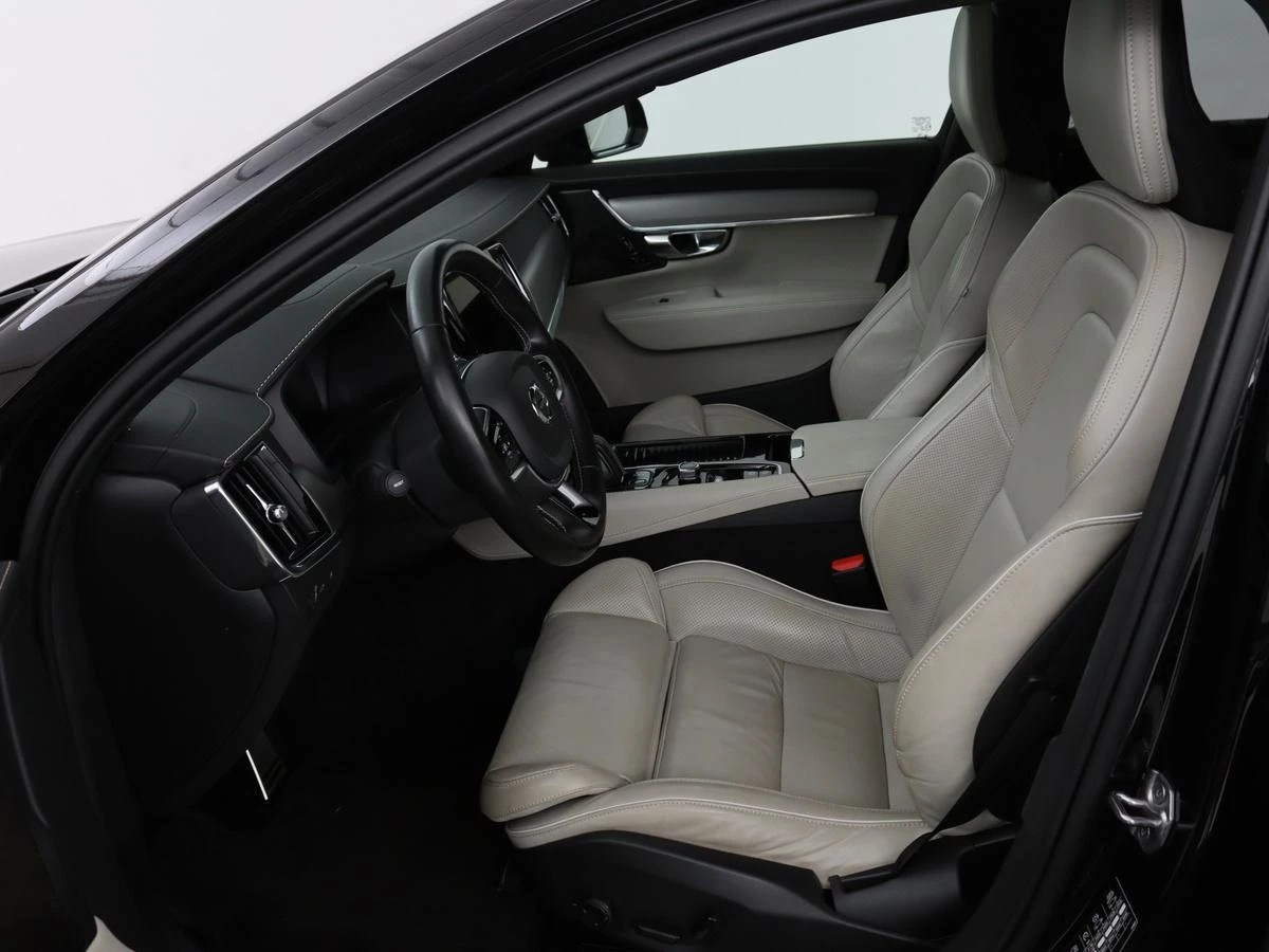 Hoofdafbeelding Volvo V90