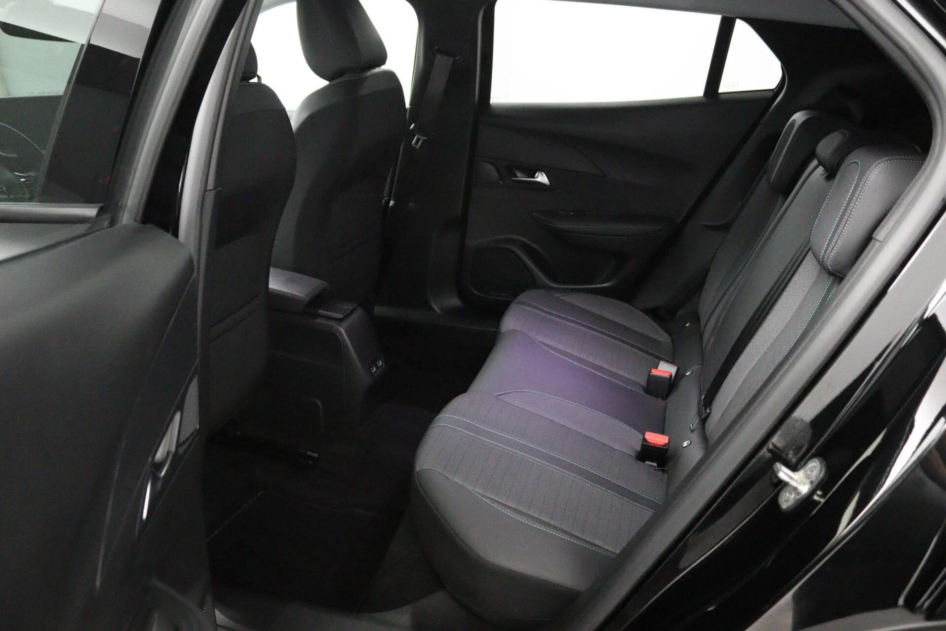 Hoofdafbeelding Peugeot e-2008