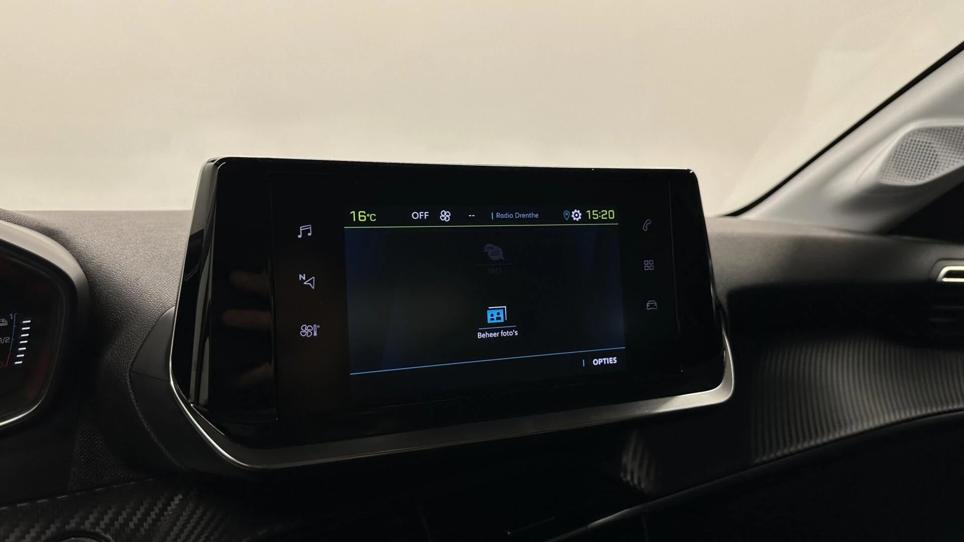 Hoofdafbeelding Peugeot e-208