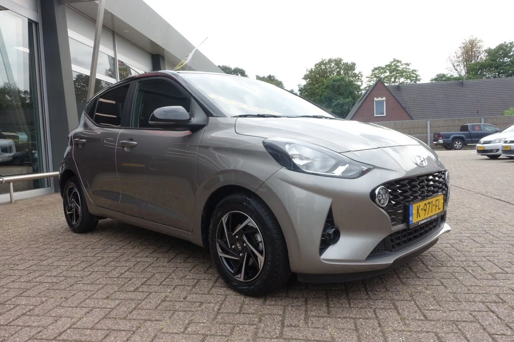 Hoofdafbeelding Hyundai i10