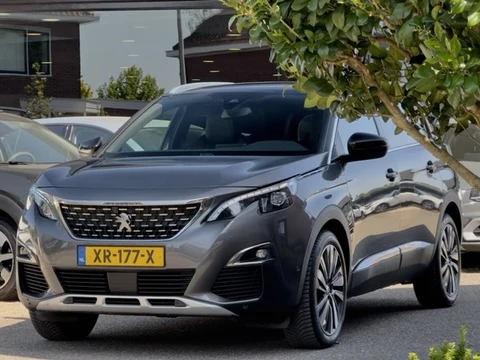 Hoofdafbeelding Peugeot 5008