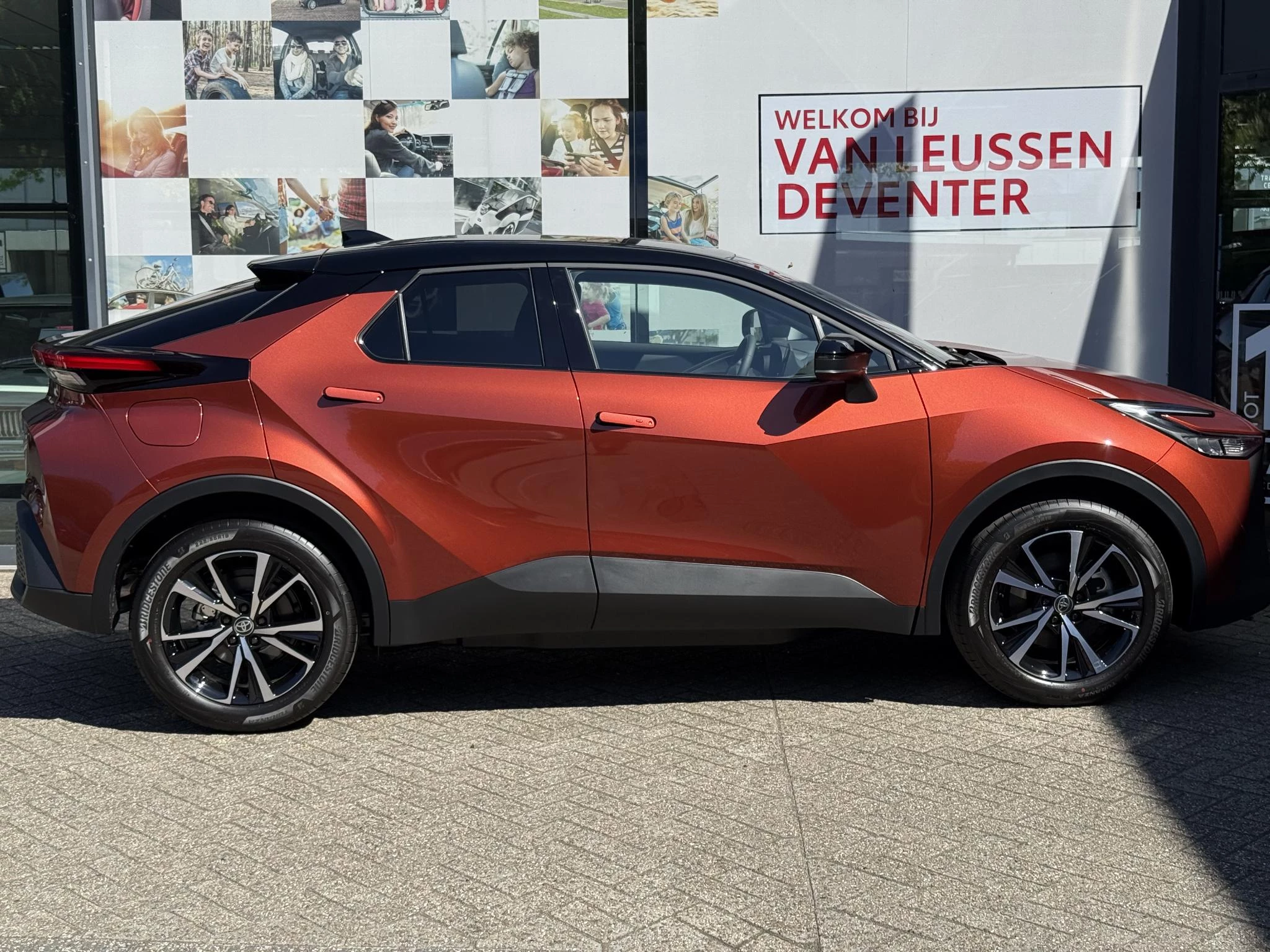 Hoofdafbeelding Toyota C-HR