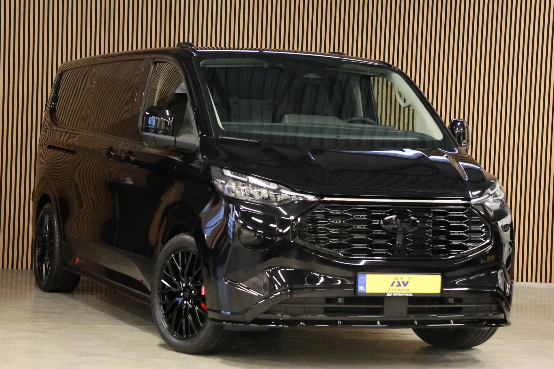 Hoofdafbeelding Ford E-Transit Custom