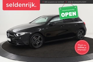 Mercedes-Benz A-klasse 250e AMG Night | Carplay | Stoelverwarming |  Camera | Leder/Alcantara | Full LED | Sfeerverlichting | Park Assist | Navigatie