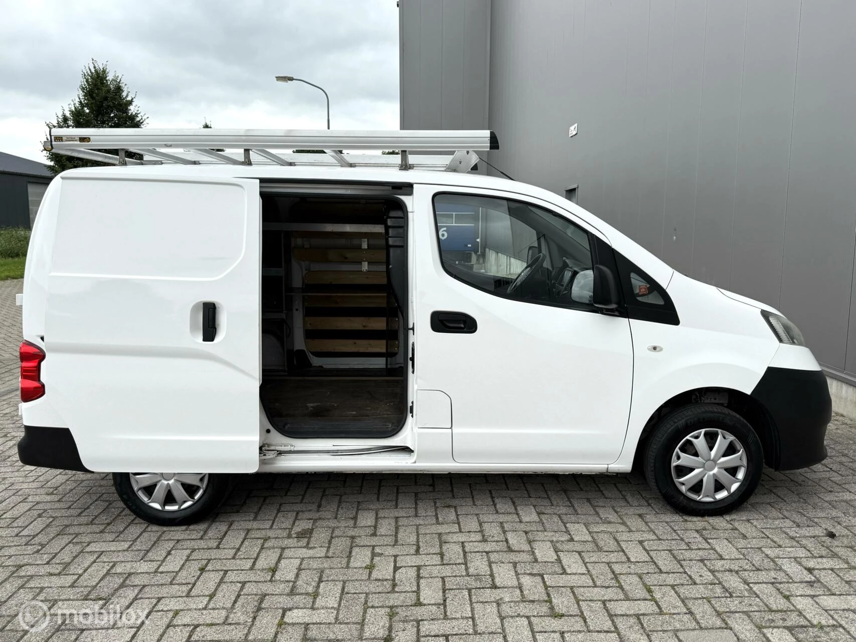 Hoofdafbeelding Nissan NV200