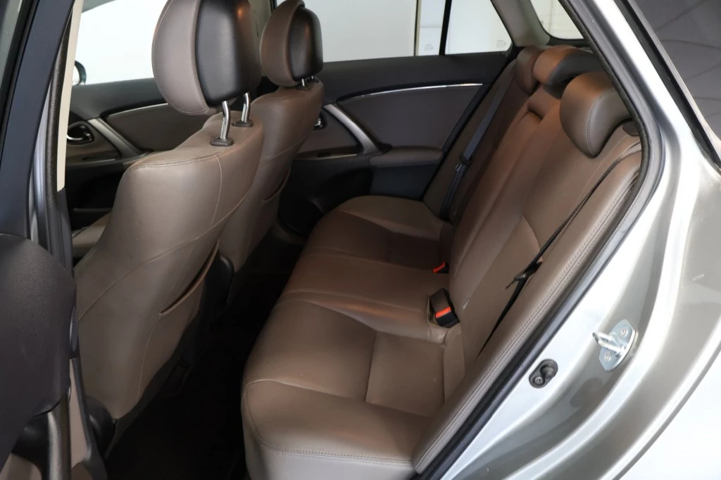 Hoofdafbeelding Toyota Avensis