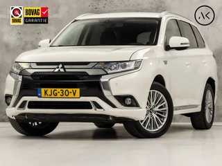 Mitsubishi Outlander 2.4 PHEV Intense+ 225Pk Automaat (APPLE CARPLAY, CAMERA, LEDER/ALCANTARA, SPORTSTOELEN, GETINT GLAS, TREKHAAK, NIEUWE APK, NIEUWSTAAT)