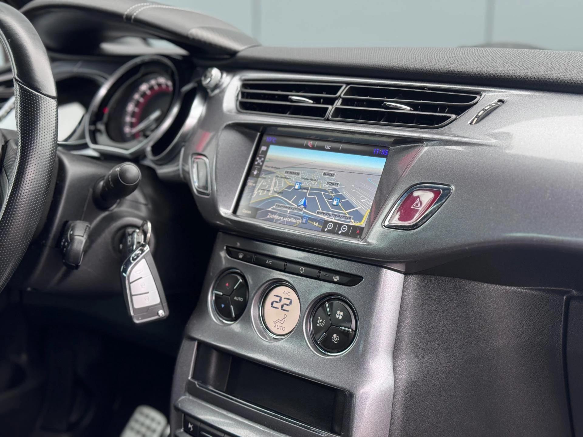 Hoofdafbeelding DS DS 3