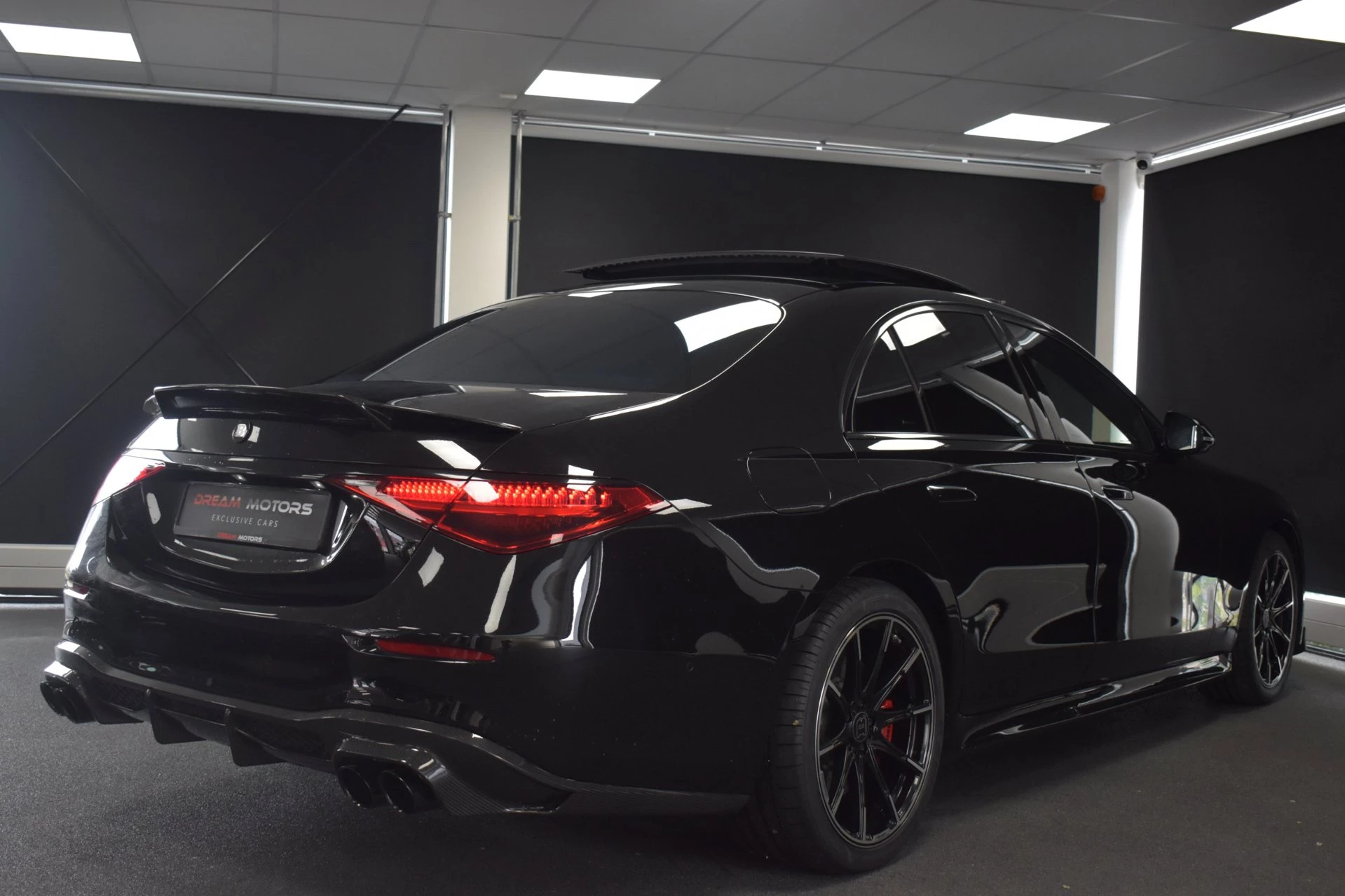 Hoofdafbeelding Mercedes-Benz S-Klasse