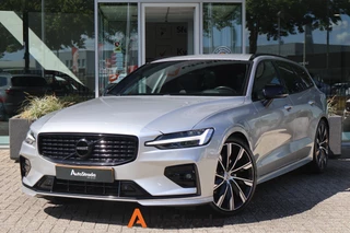 Hoofdafbeelding Volvo V60 Volvo V60 B3 R-Design 163pk HEICO | Adaptive | Stoelverwarming | Climate | Carplay | Memory | Keyless
