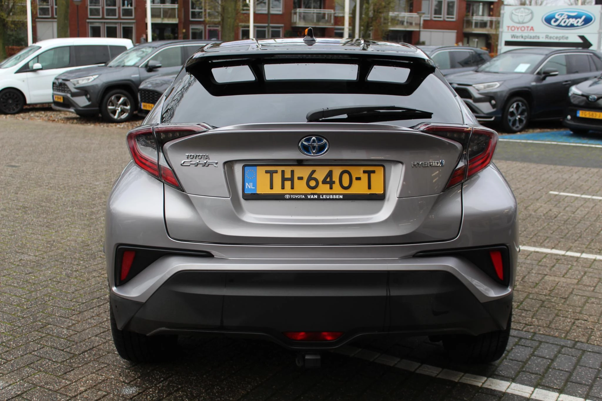 Hoofdafbeelding Toyota C-HR