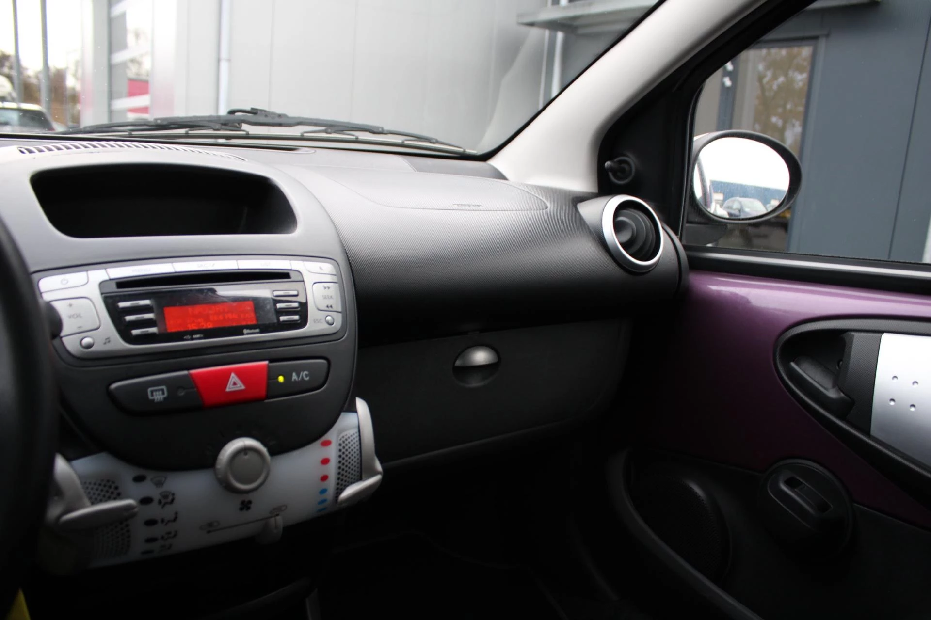 Hoofdafbeelding Peugeot 107