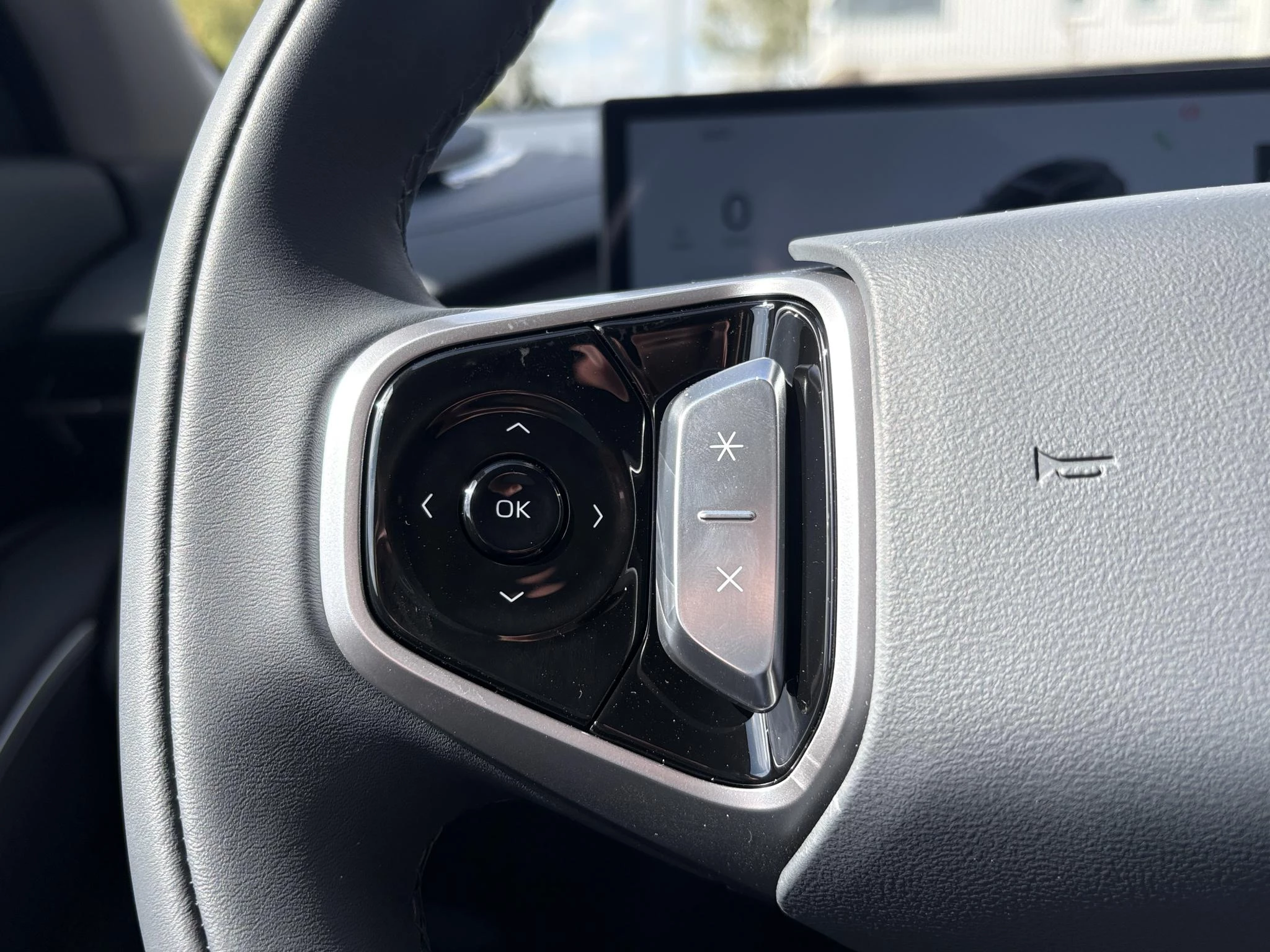 Hoofdafbeelding Geely E5