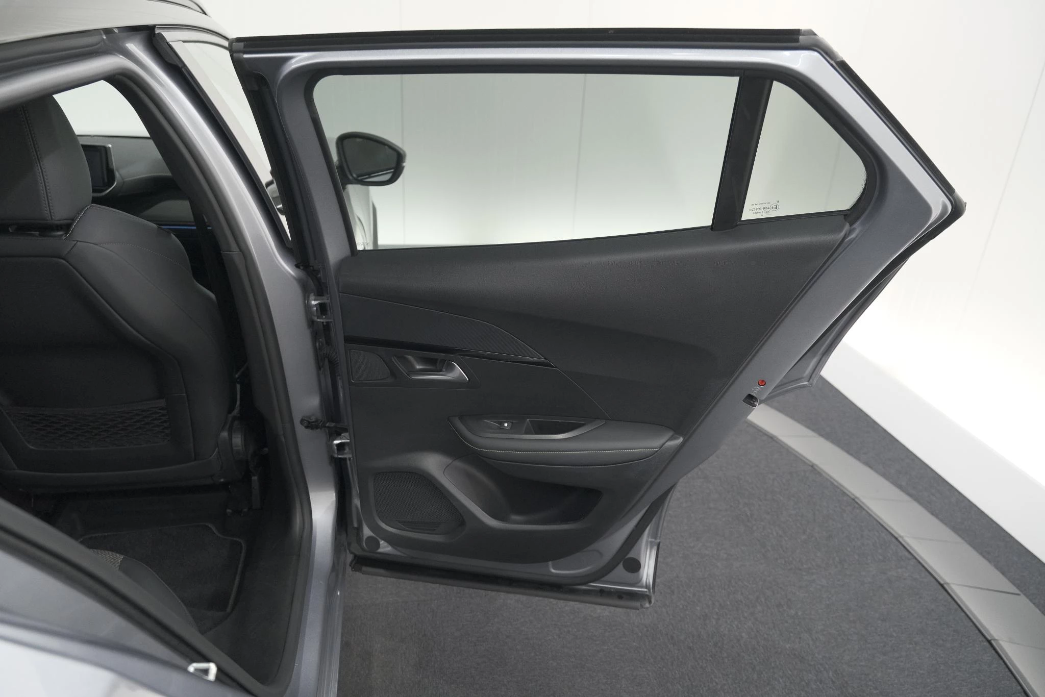 Hoofdafbeelding Peugeot e-2008