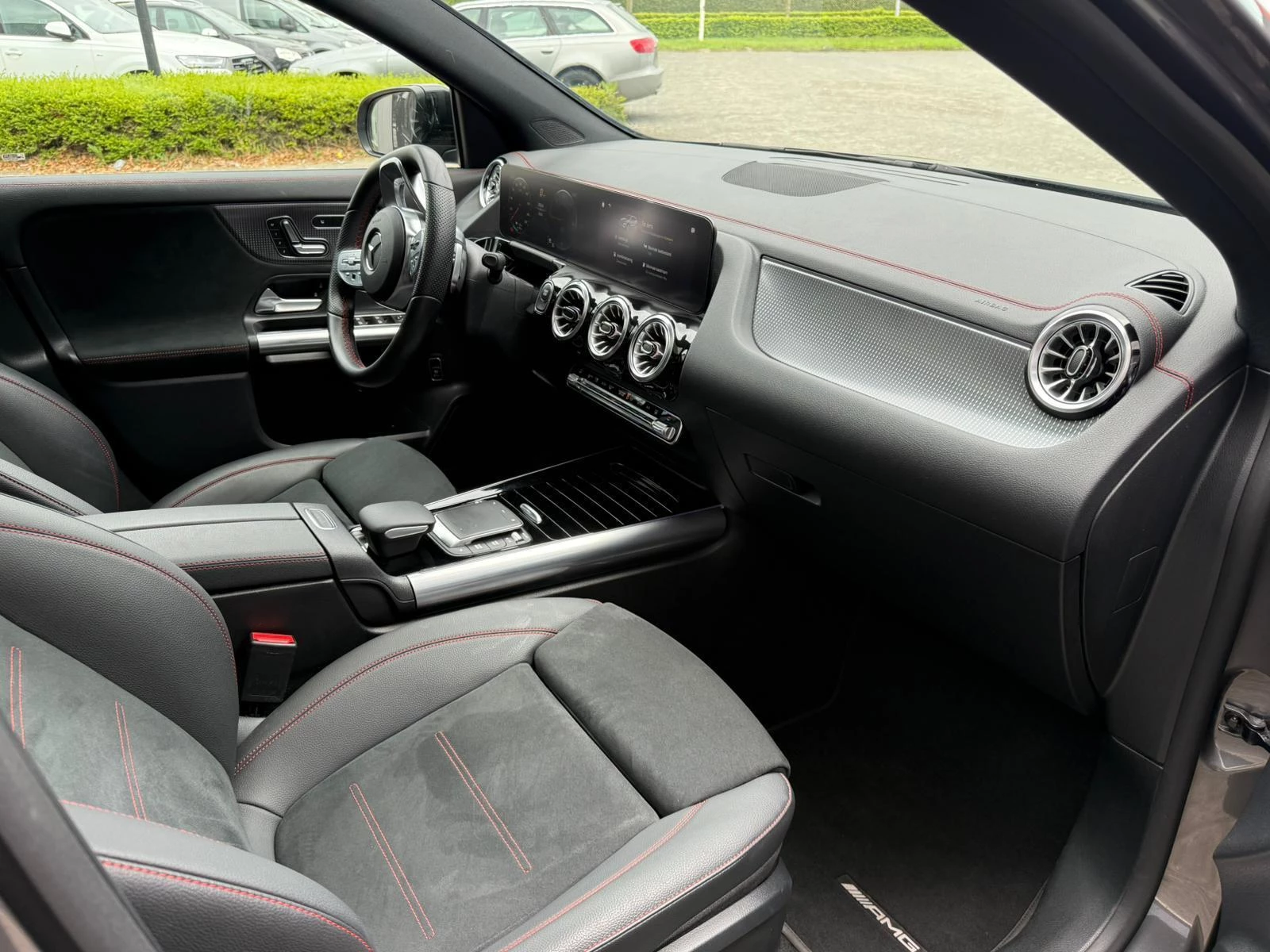 Hoofdafbeelding Mercedes-Benz EQA