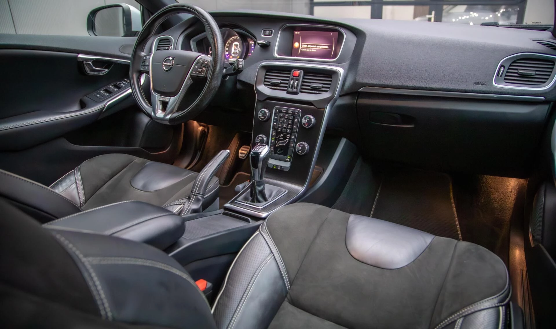 Hoofdafbeelding Volvo V40