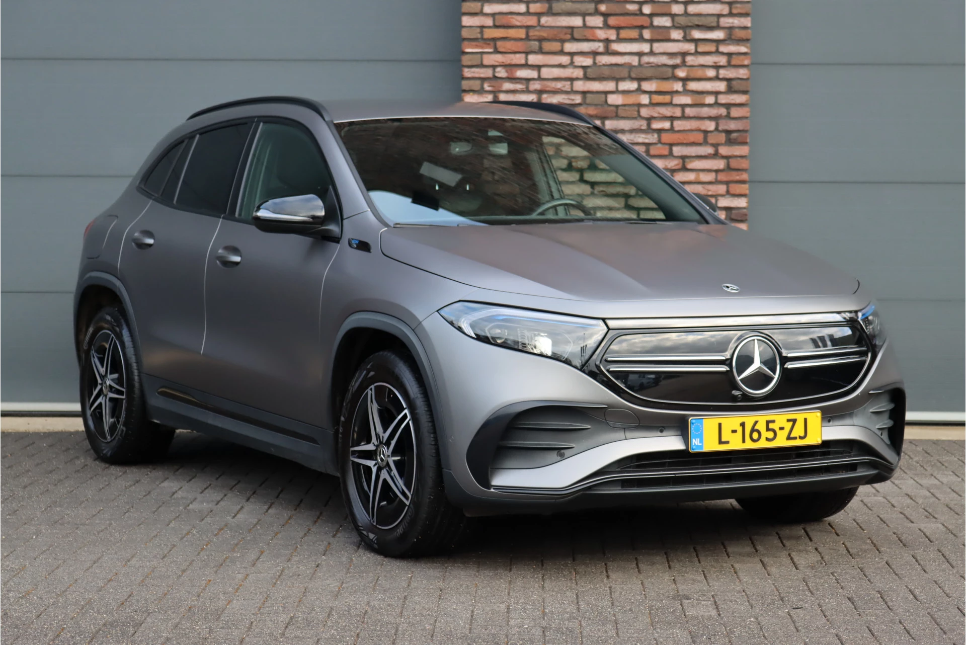 Hoofdafbeelding Mercedes-Benz EQA