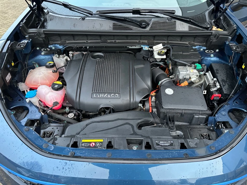 Hoofdafbeelding Lynk & Co 01