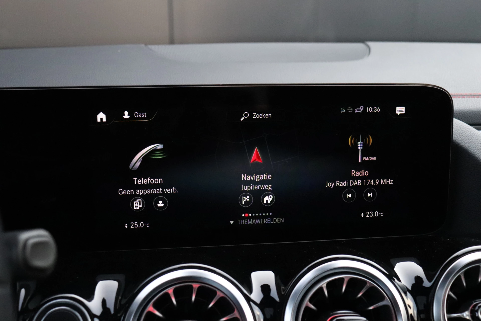 Hoofdafbeelding Mercedes-Benz EQA
