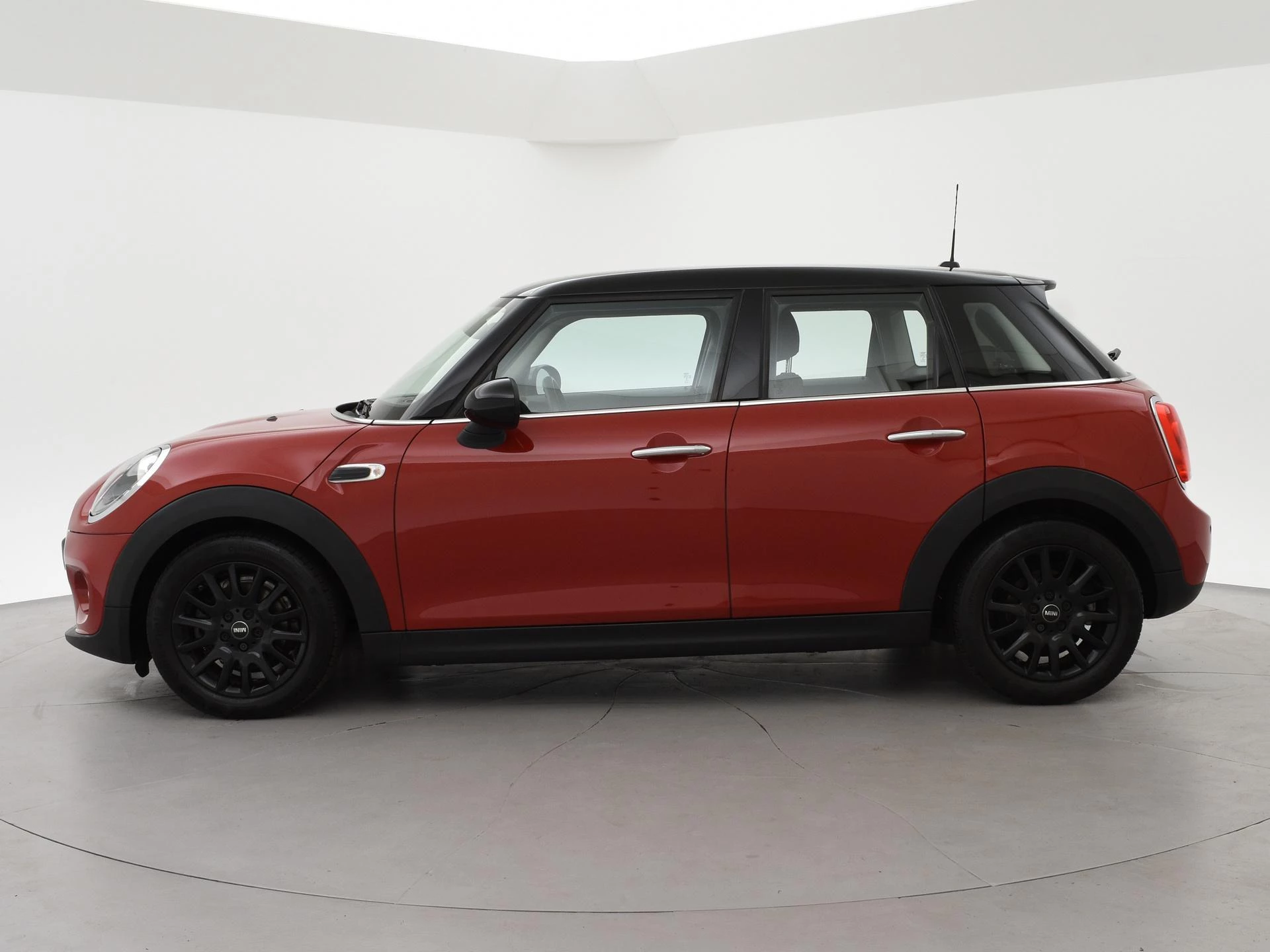 Hoofdafbeelding MINI 5-deurs
