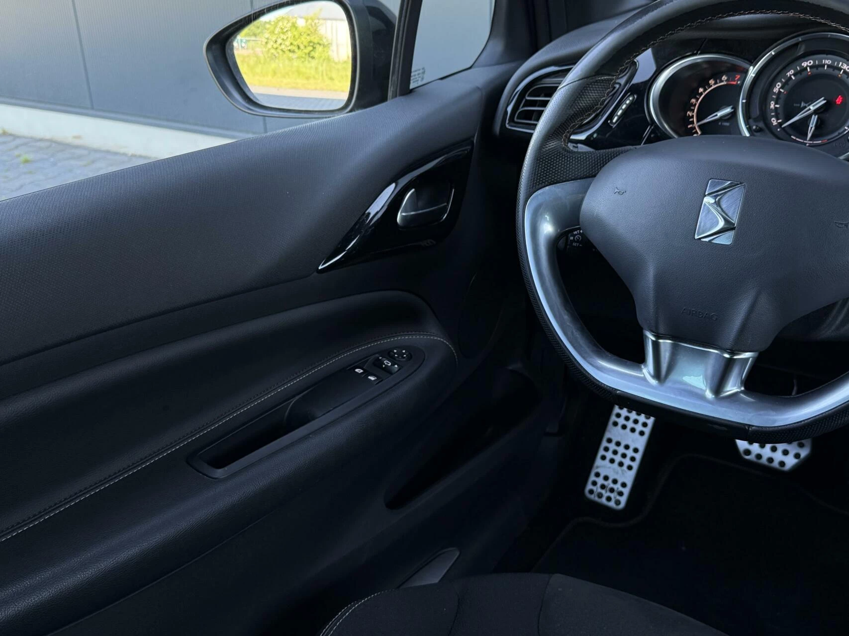 Hoofdafbeelding DS DS 3