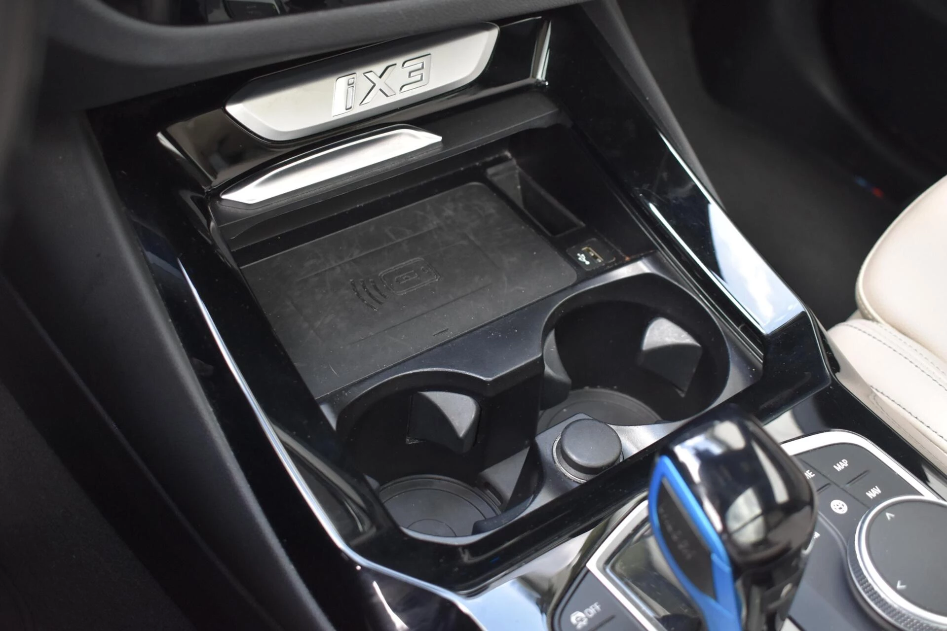 Hoofdafbeelding BMW iX3