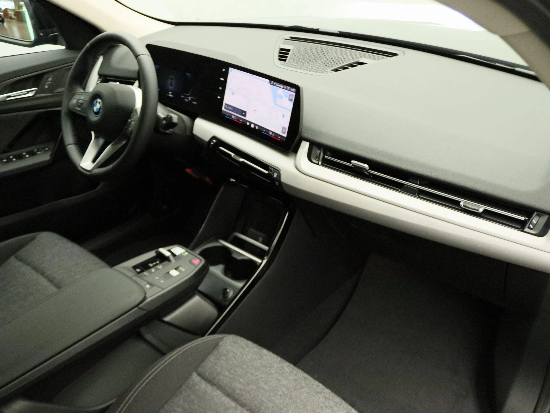 Hoofdafbeelding BMW iX2