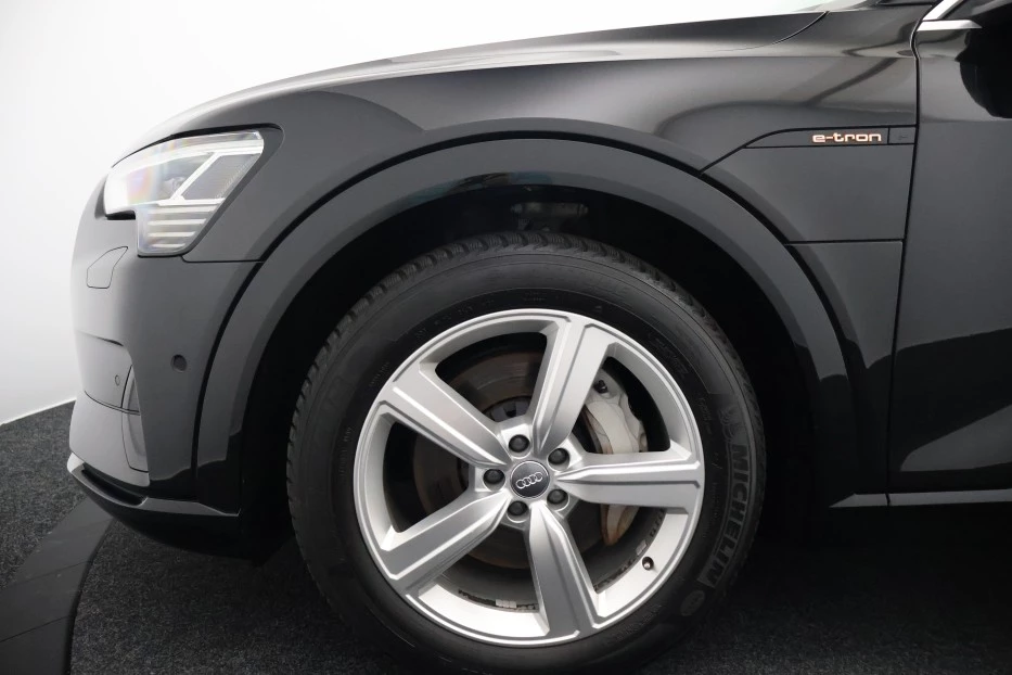 Hoofdafbeelding Audi e-tron