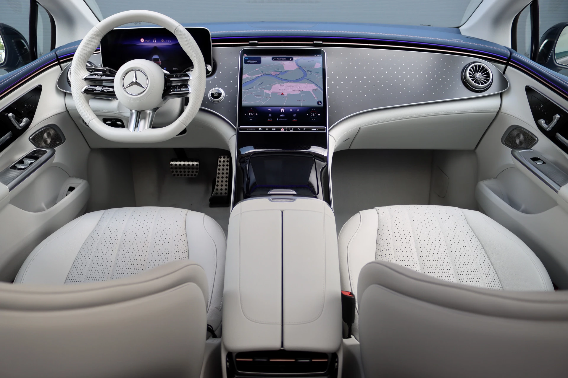 Hoofdafbeelding Mercedes-Benz EQE