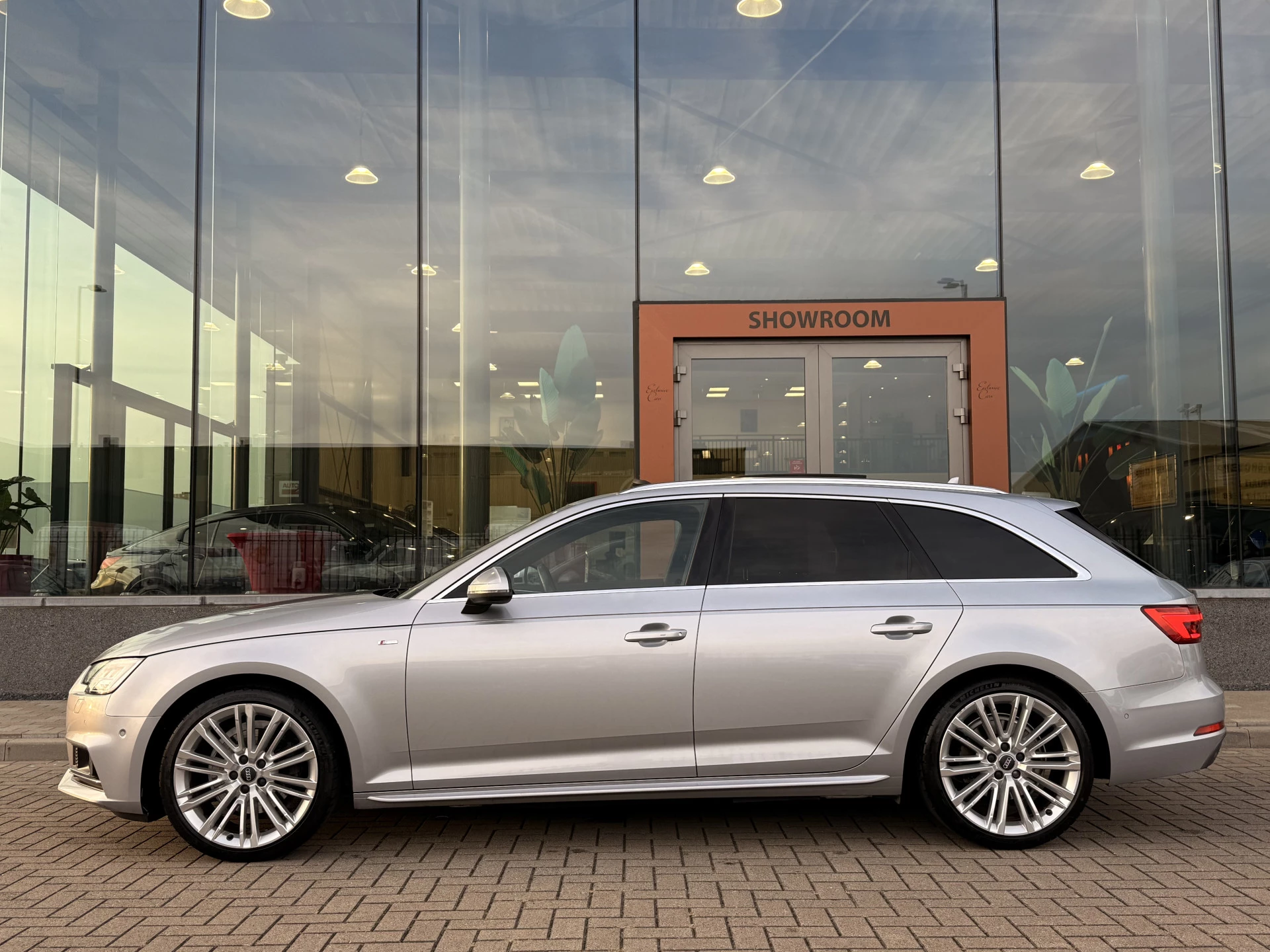 Hoofdafbeelding Audi A4