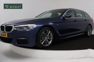BMW 5-serie Touring 520i High Executive Edition M-SPORT (PANORAMADAK, CAMERA, NAVI, STOEL/STUUR VERWARMING, ELEKTR STOEL, NL-AUTO)