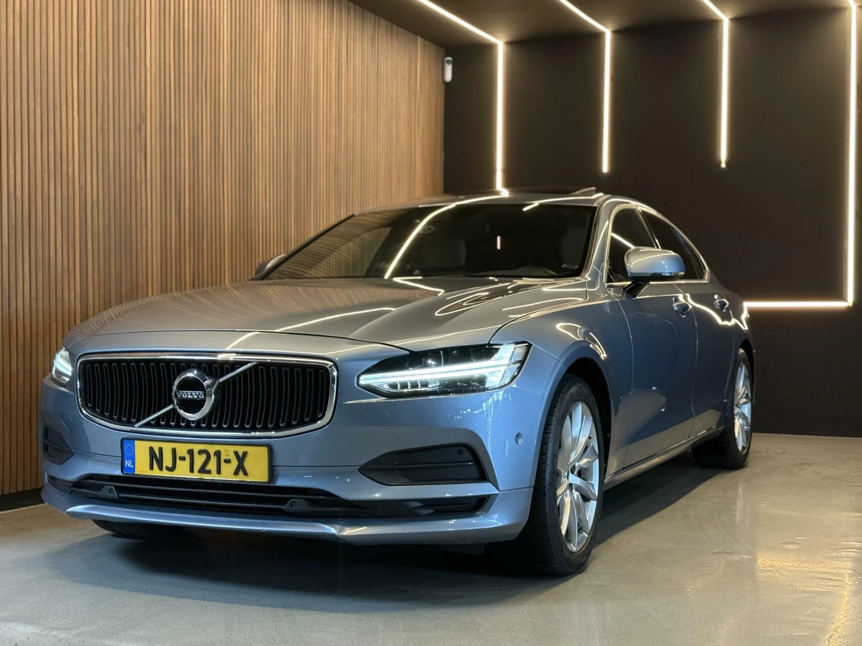Hoofdafbeelding Volvo S90