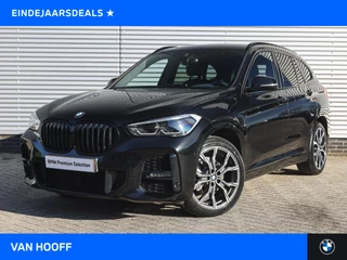 BMW X1 sDrive18i High Executive M Sport Automaat / Sportstoelen / Achteruitrijcamera / Adaptieve LED / Head-Up / Parking Assistant / Stuurverwarming