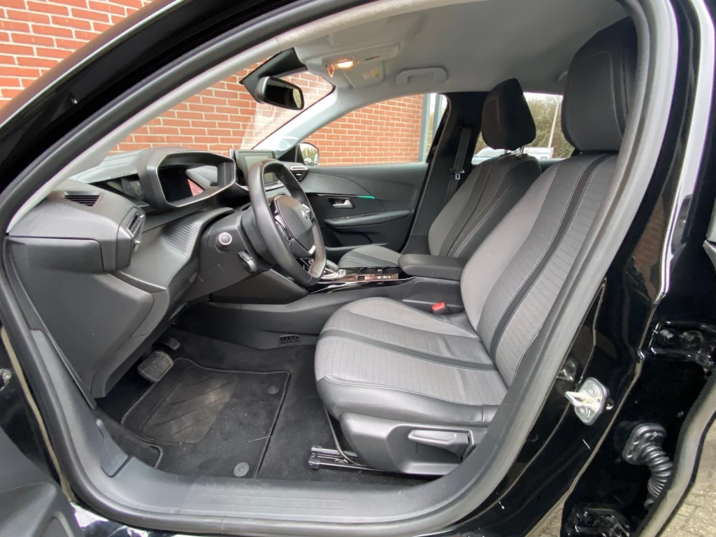 Hoofdafbeelding Peugeot e-208