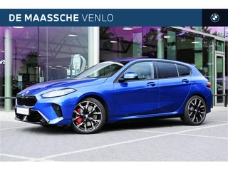 BMW 1 Serie 120 M Sport Automaat / Trekhaak / Panoramadak / Sportstoelen / Comfort Access / Iconic Glow / Head-Up / Harman-Kardon / Parking Assistant Plus