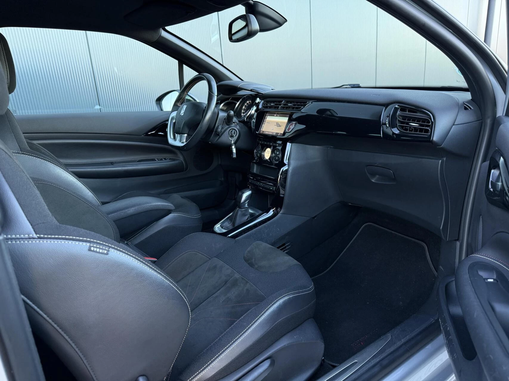 Hoofdafbeelding DS DS 3