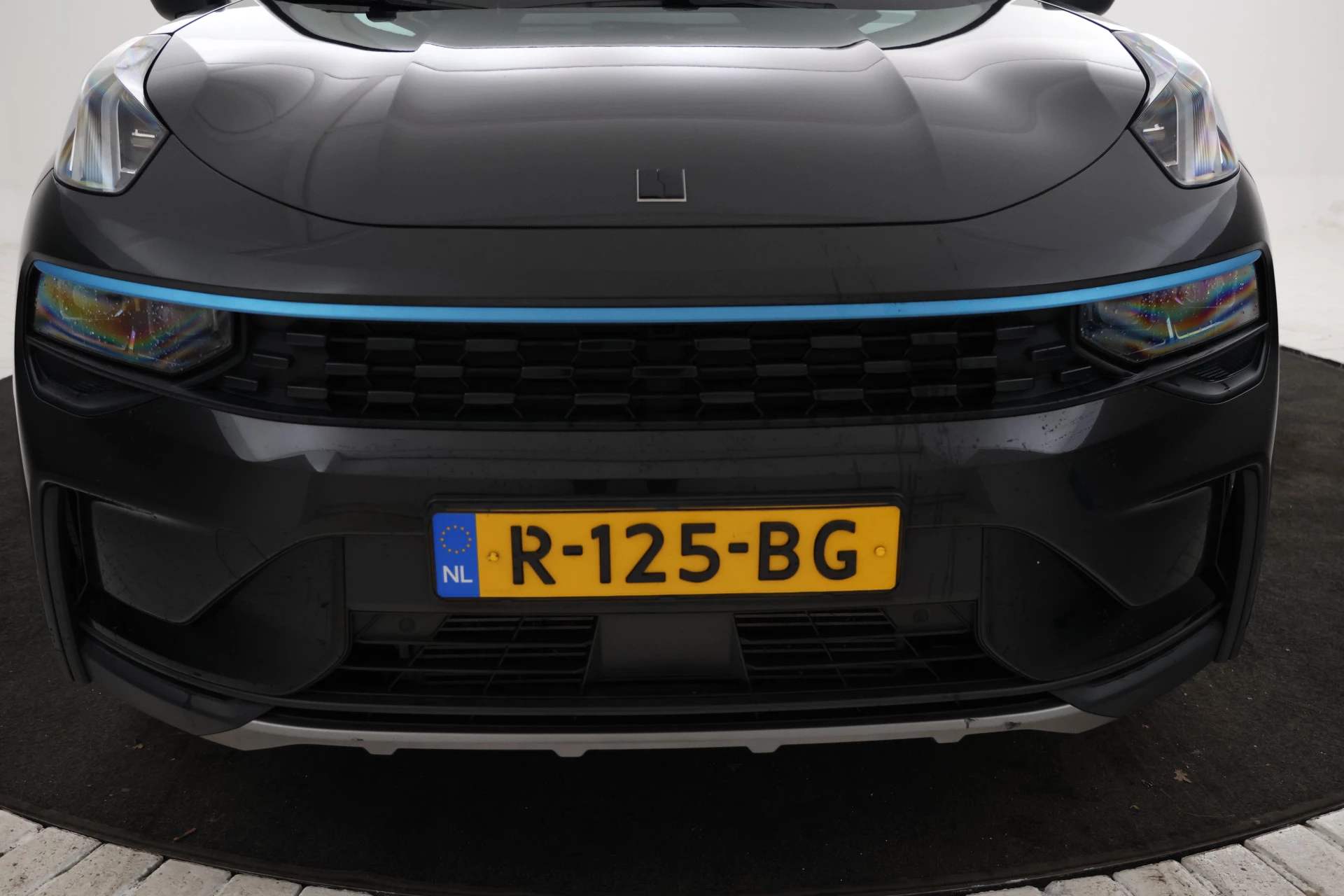 Hoofdafbeelding Lynk & Co 01