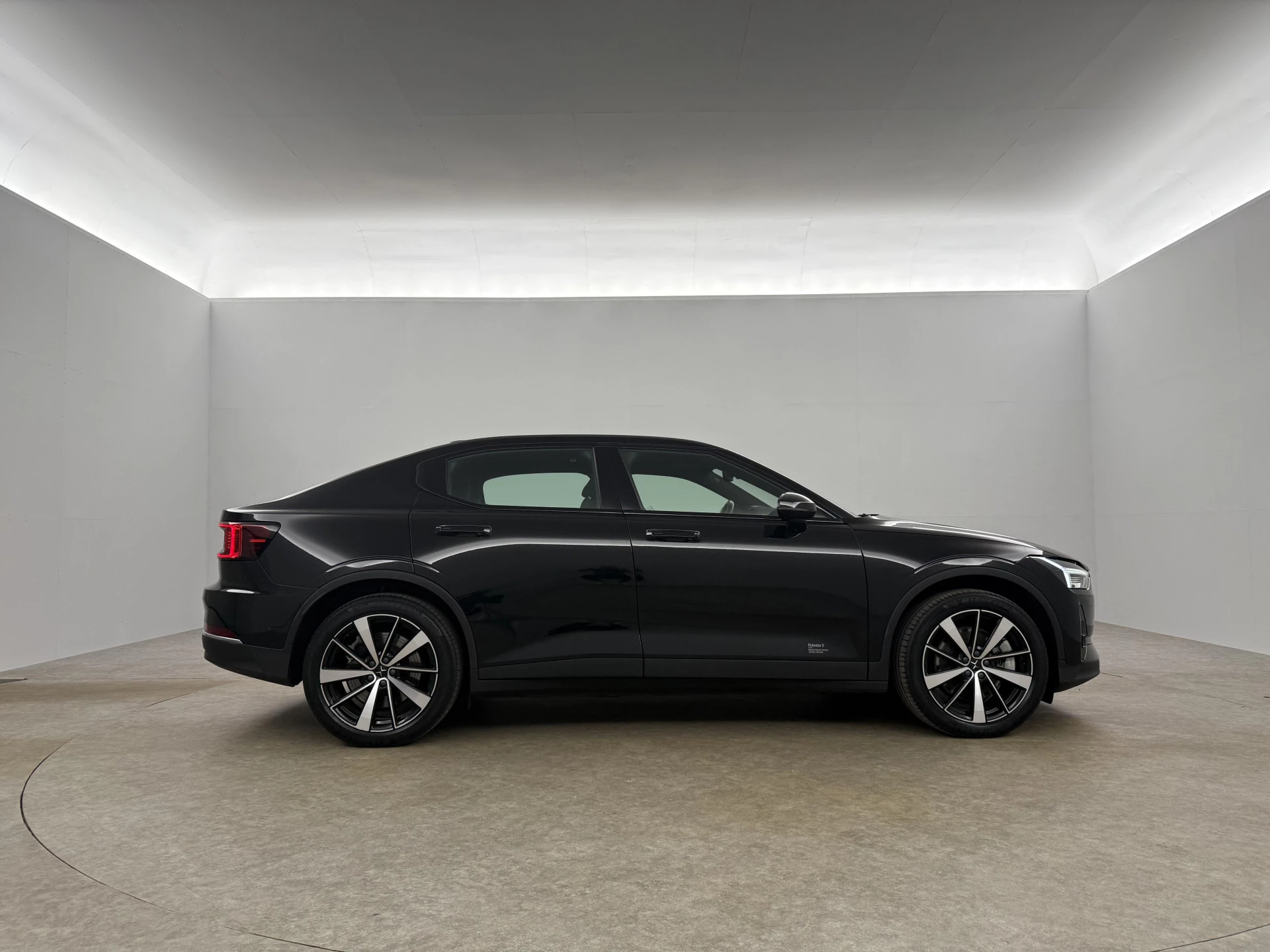 Hoofdafbeelding Polestar 2