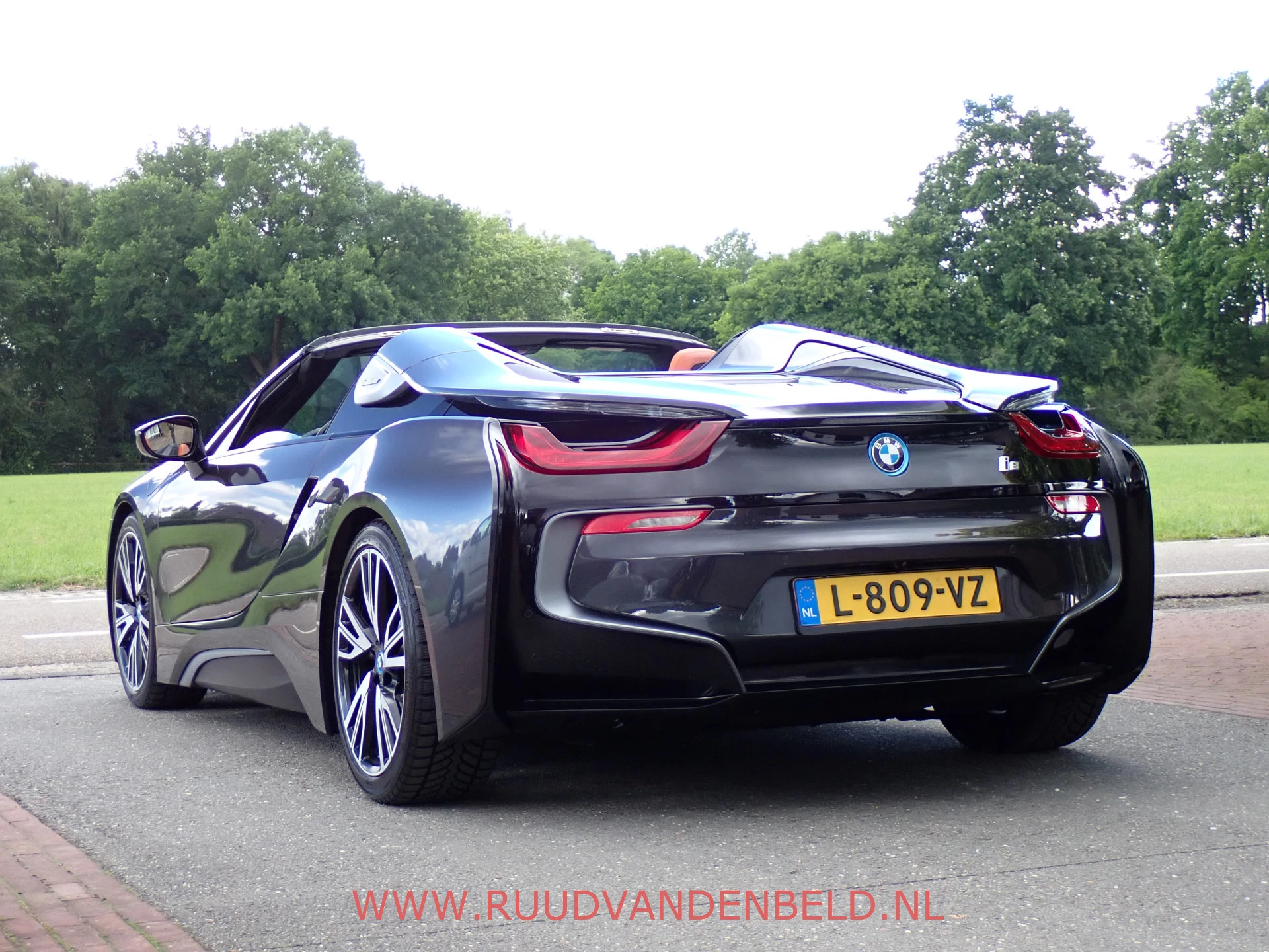 Hoofdafbeelding BMW i8
